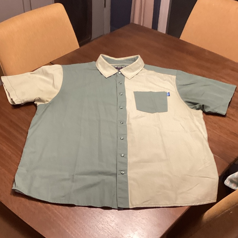 Kavu Men's Green and Tan Casual Button Down Shirt